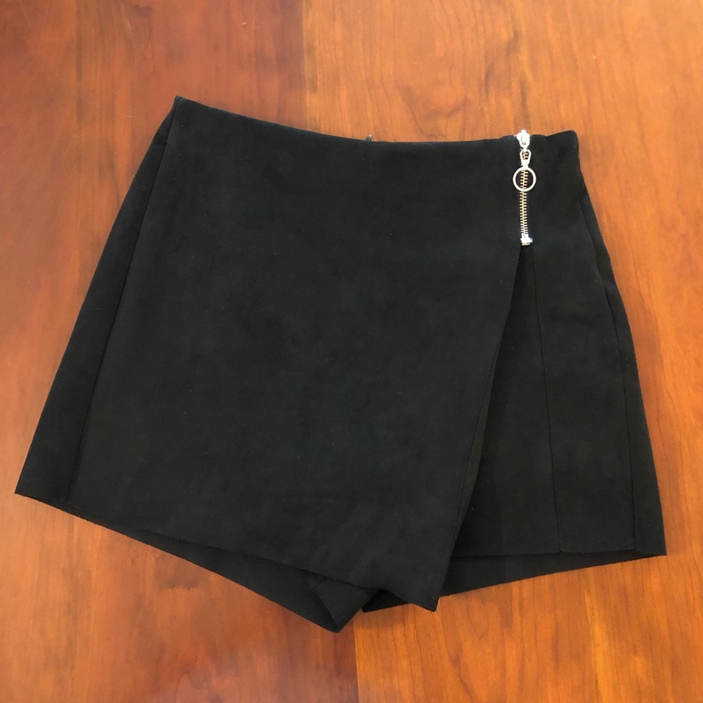 Zara black skort